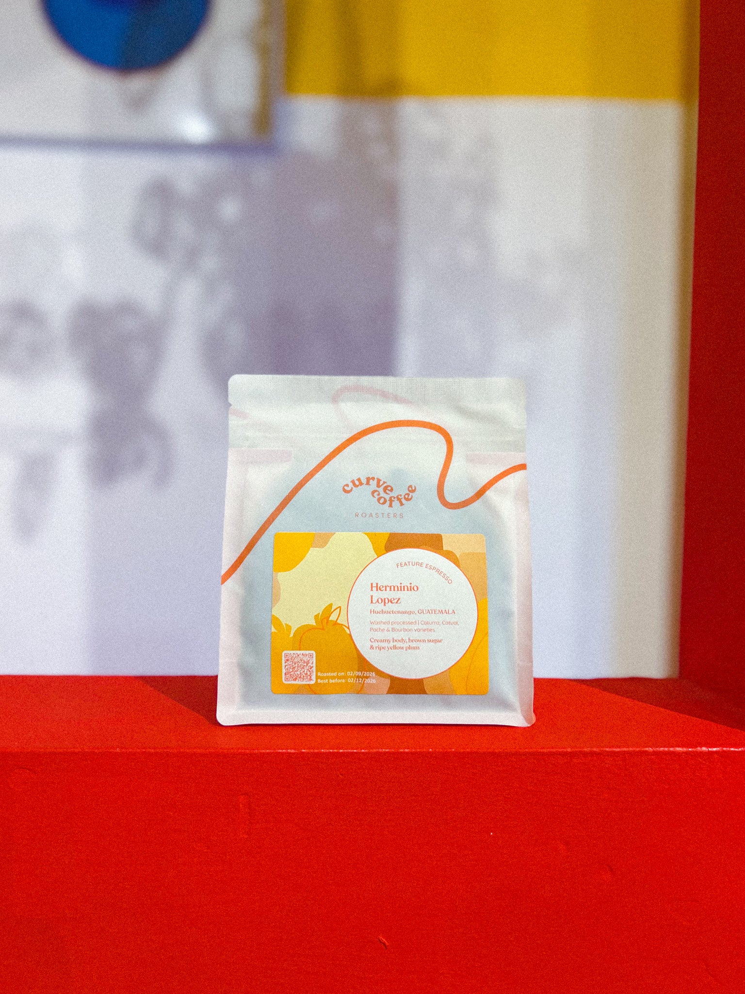 Curve Coffee Herminio Lopez Feature Espresso Coffee Beans. 250g