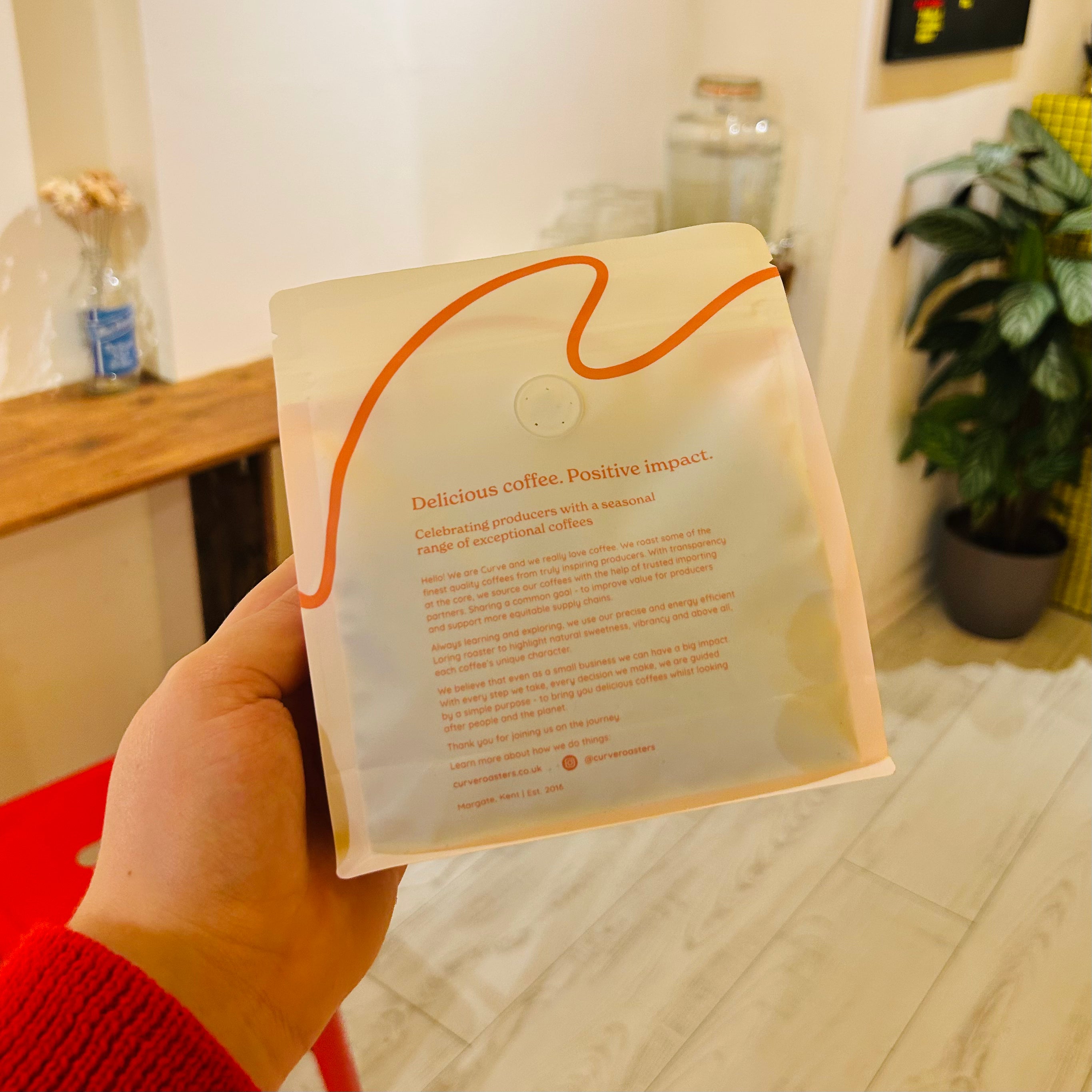 Curve Coffee Siceet Association Decaf Espresso Coffee Beans. 250g